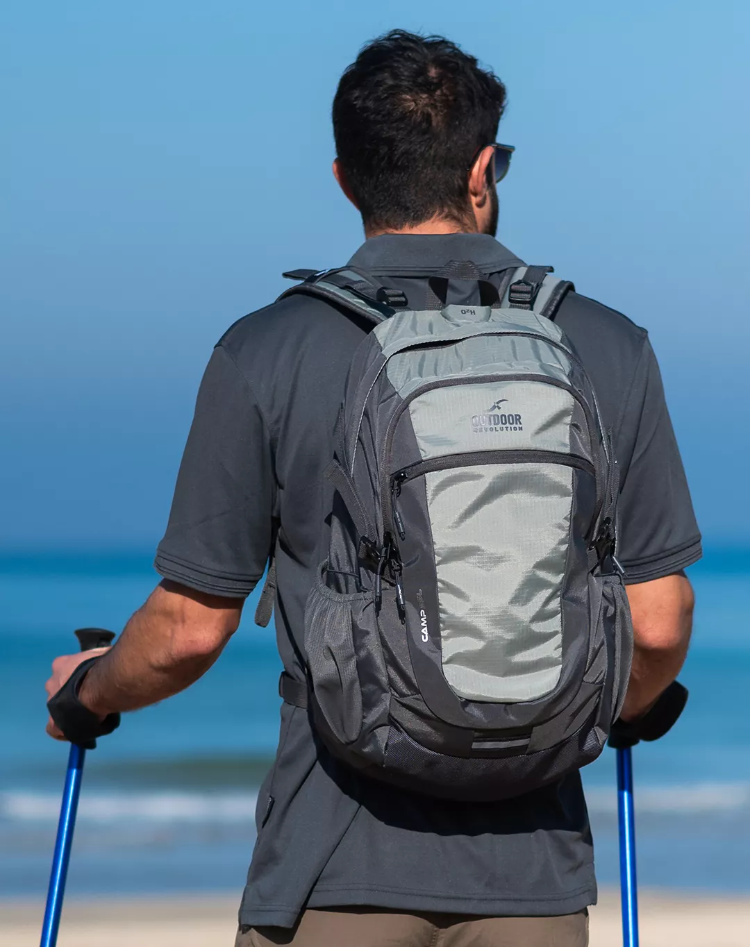 תיק גב Camp 25 – Outdoor Revolution-10310 – אפור-בהיר – 1