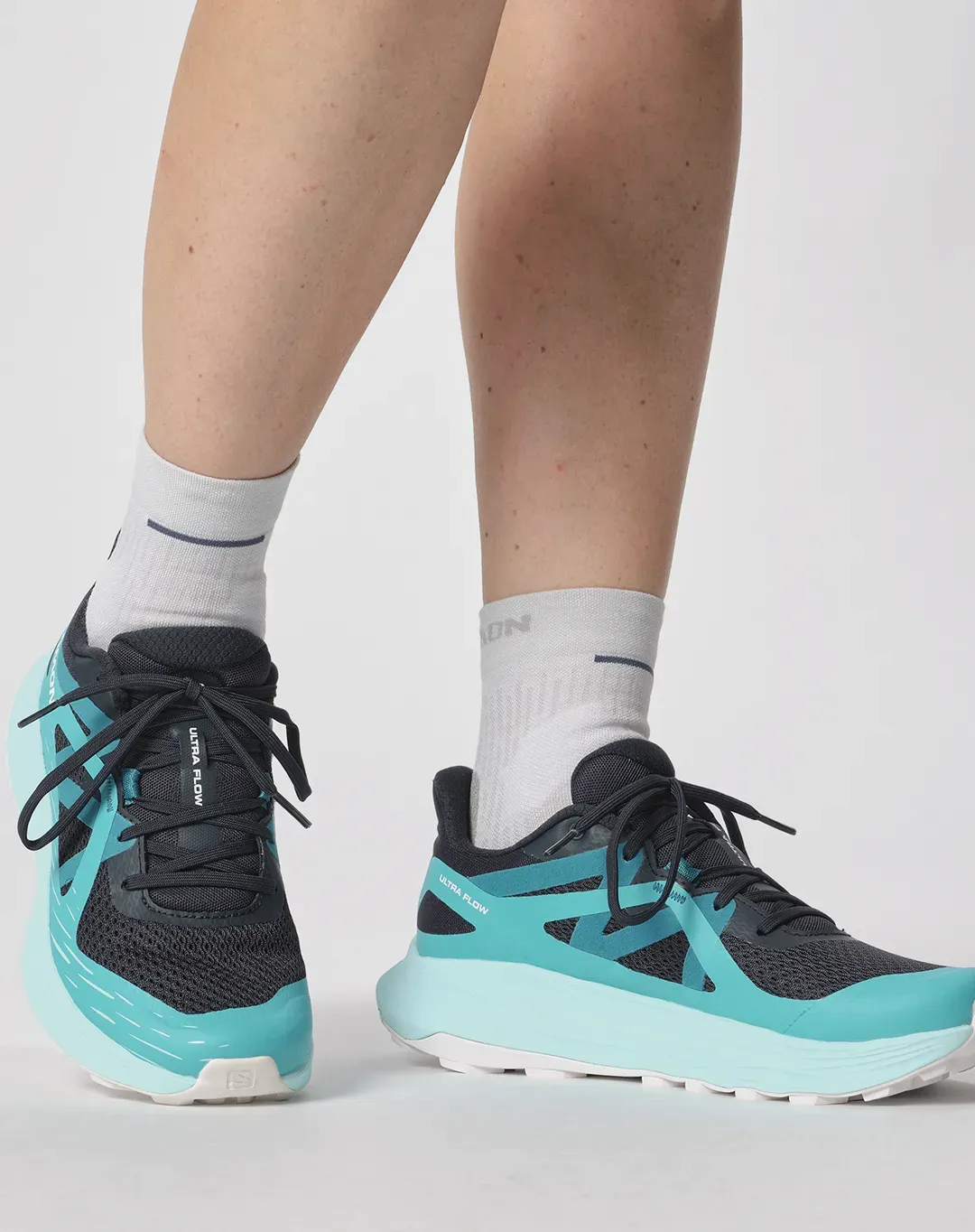 Ultra Flow נעלי נשים – Salomon-L474858 – carbon-peablu – 1